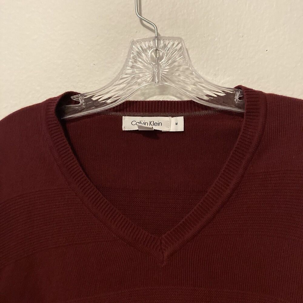 CALVIN KLEIN maroon striped v-neck long sleeve pullover sweater M - Picture 2 of 9